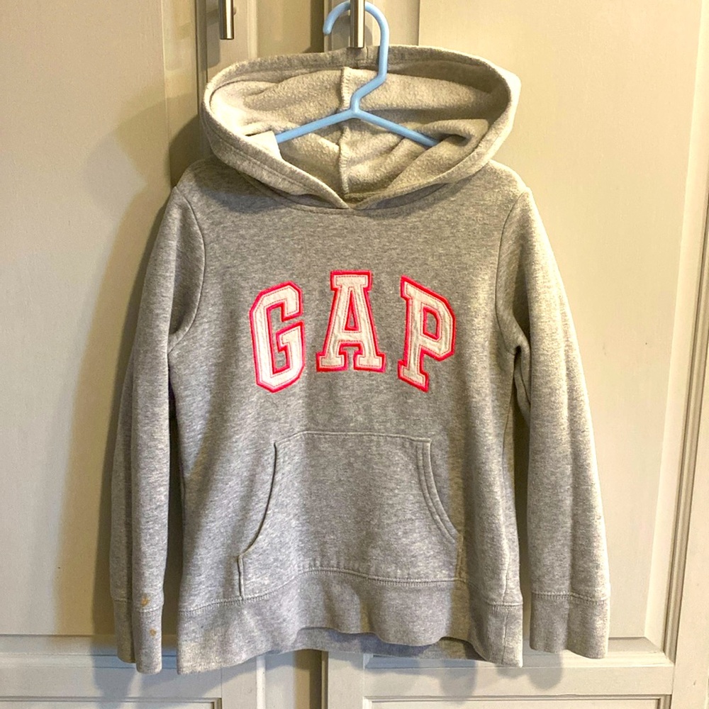 GAP Sweatshirt